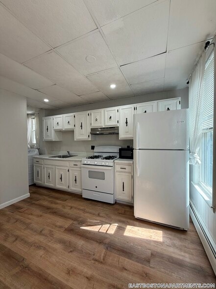 Building Photo - 31 Falcon St