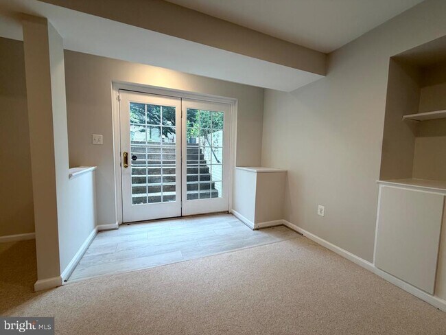 Building Photo - 13353 Horsepen Woods Ln