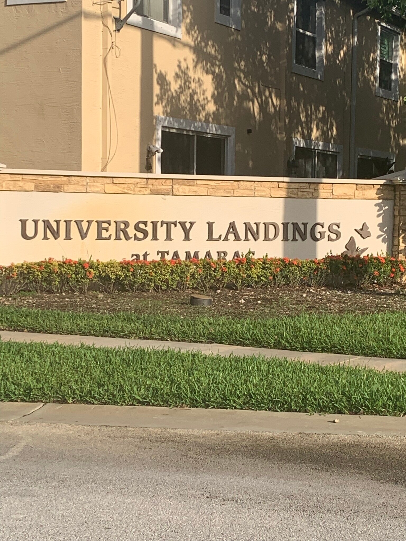 Building Photo - 6331 Landings Ter
