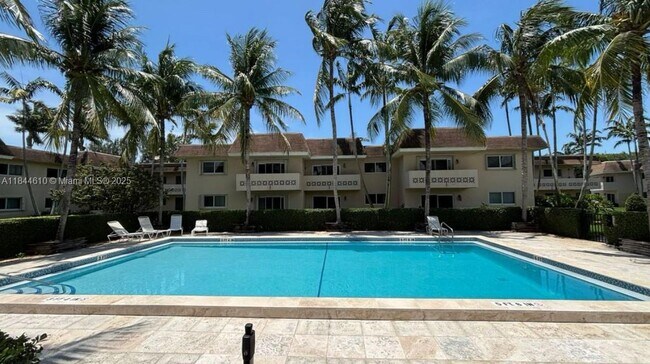 Building Photo - 14500 SW 88th Ave