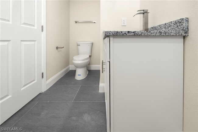 Building Photo - 1043 Albert Ave