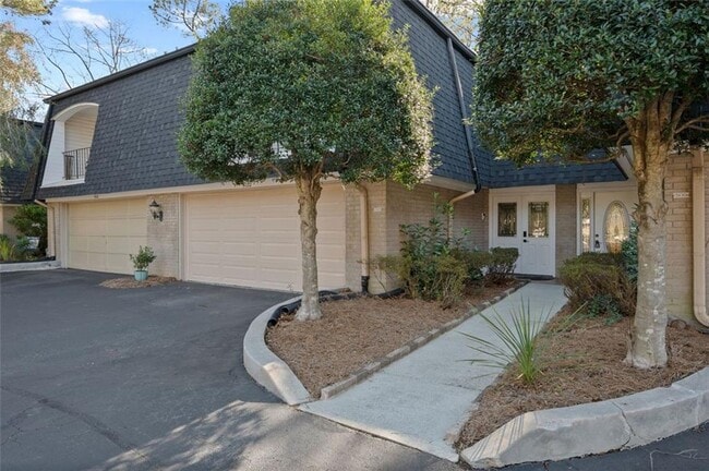 Building Photo - 5120 Chemin De Vie NE