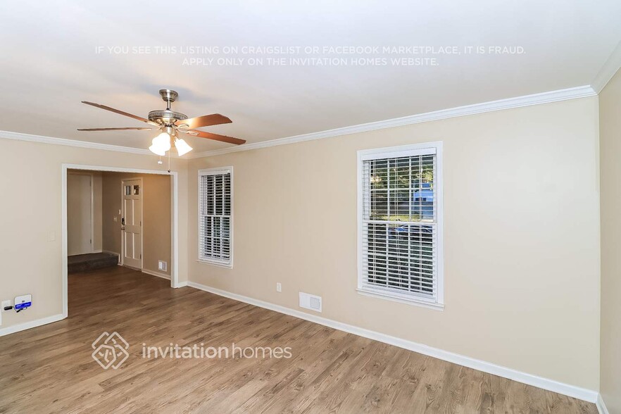 Building Photo - 2550 Raintree Way NE