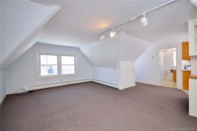 Building Photo - 387 South St