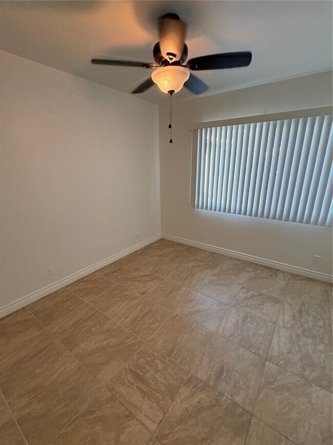 Building Photo - 15381 Cambay Ln