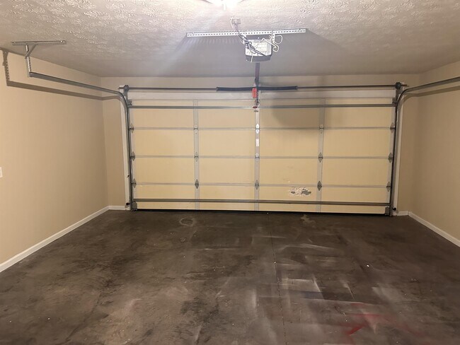 Building Photo - 39 Abbey Ct