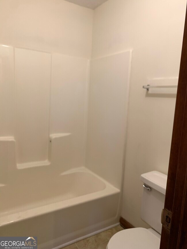 Building Photo - 1107 Booth Ct SW