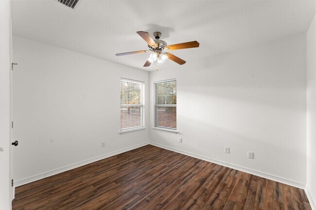 Building Photo - 71 Eventide Ln