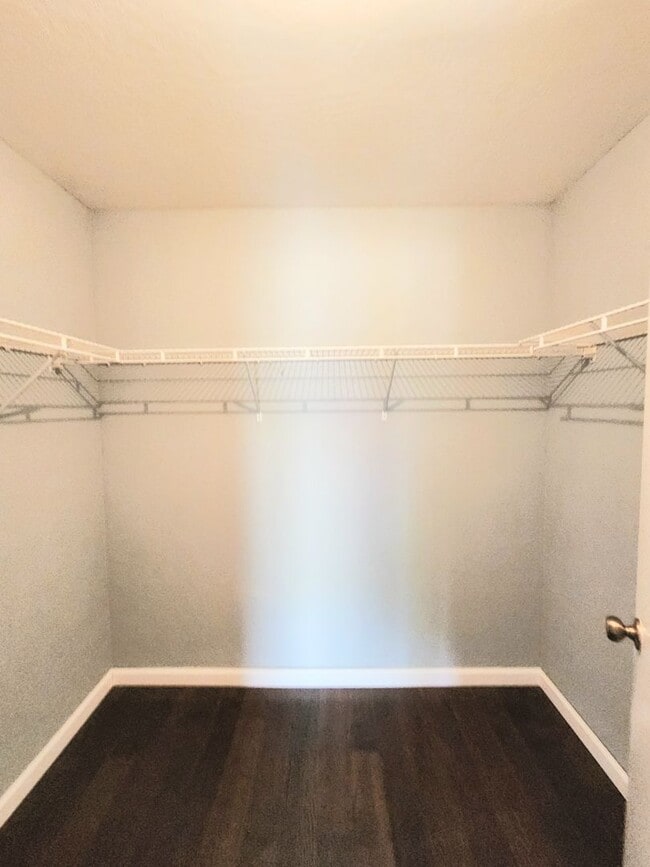 Building Photo - 2 bedroom 2 bath condo home in North San Mateo