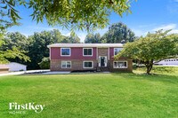 Building Photo - 1045 High Ridge Rd