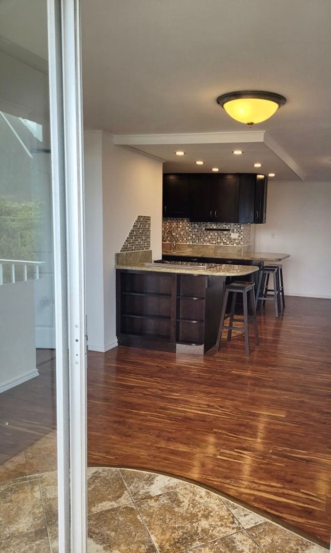 Building Photo - AVAILABLE for Rent : 3 Bedroom, 2 Bathroom...