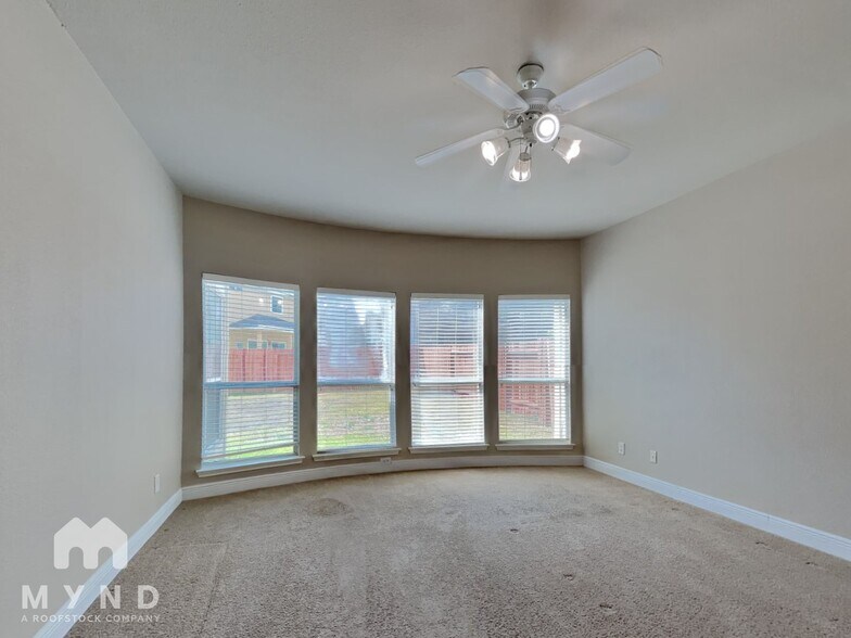 Building Photo - 26811 Spiral Canyon