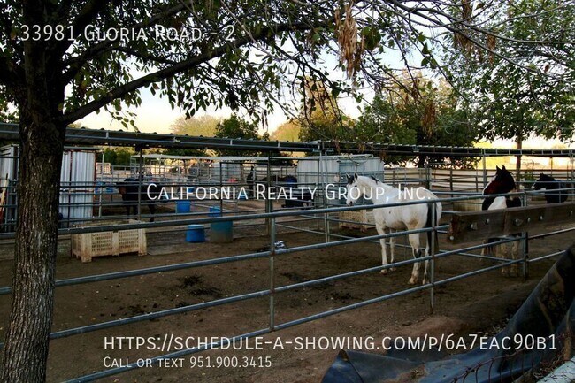 Building Photo - 33981 Gloria Rd