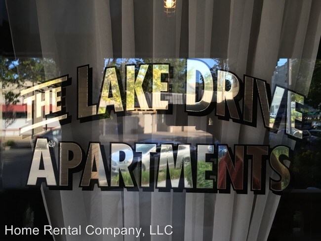 Building Photo - 1448-1450 Lake Dr SE