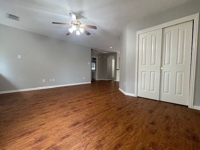 Building Photo - 8519 Babbling Brook Ct