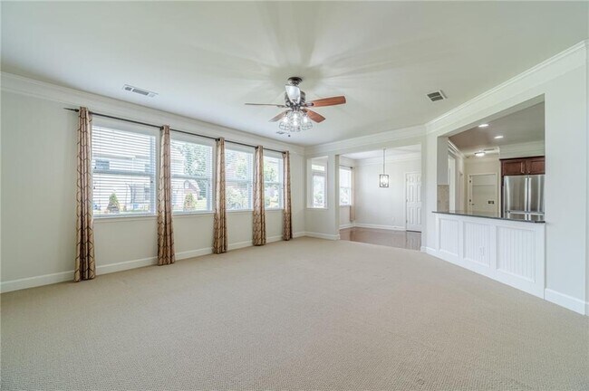 Building Photo - 2557 Staunton Dr