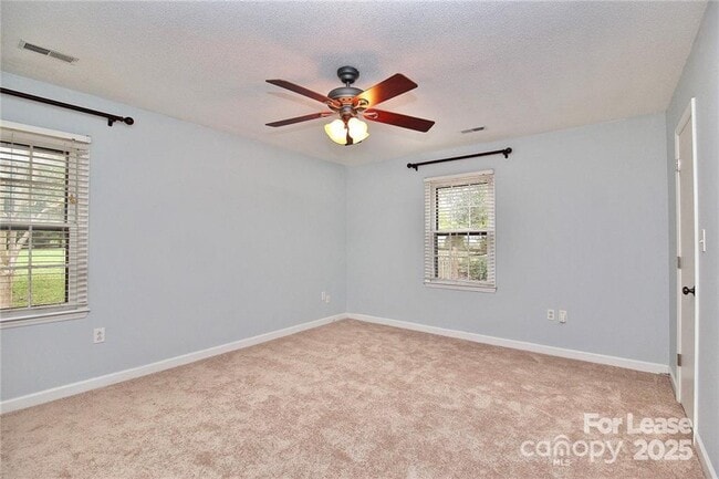 Building Photo - 1708 Lawton Bluff Rd