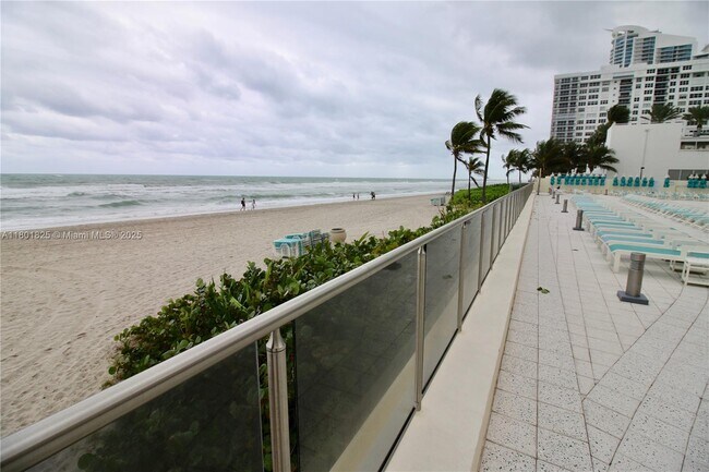 Building Photo - 2501 S Ocean Dr