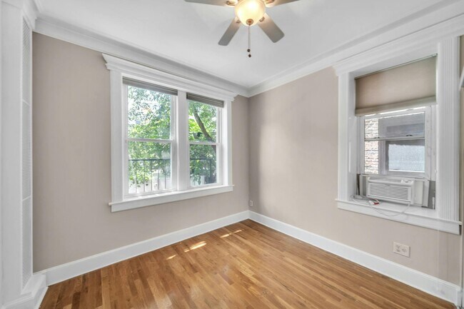 Building Photo - 47 47th St