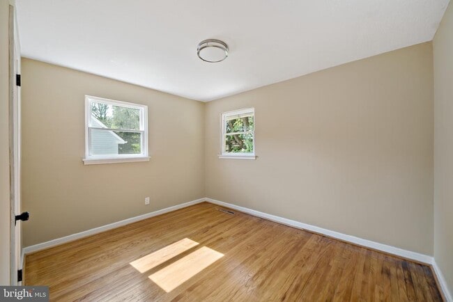 Building Photo - 508 Burgess St