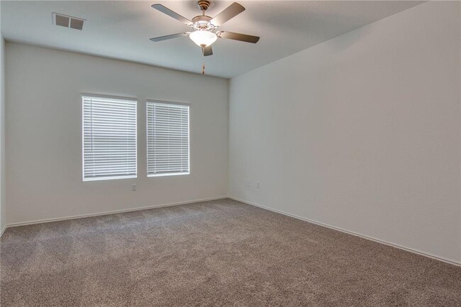 Building Photo - 6721 Hartlage St
