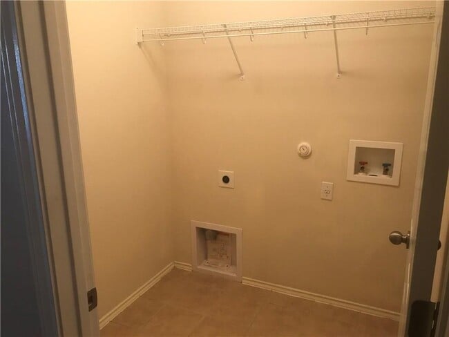 Building Photo - 11029 Boundless Valley Dr