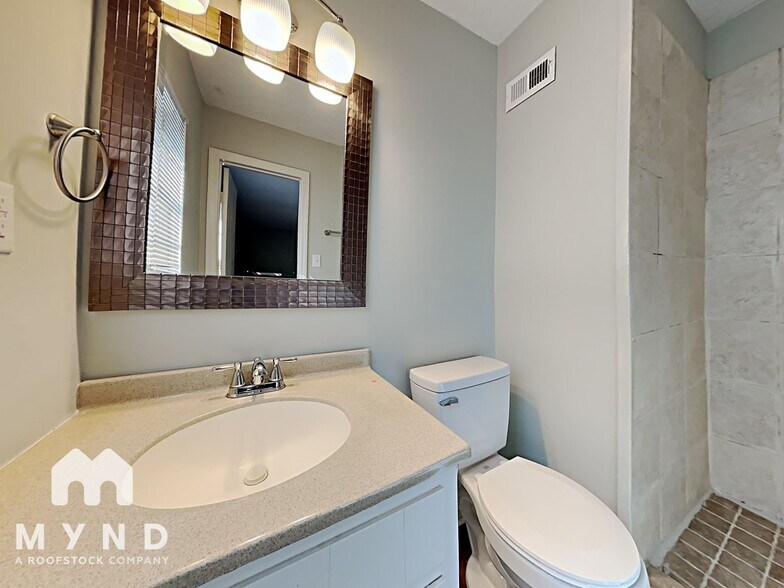 Building Photo - 5967 Shane Cir