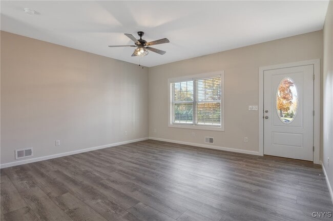 Building Photo - 25 Zahler Tract