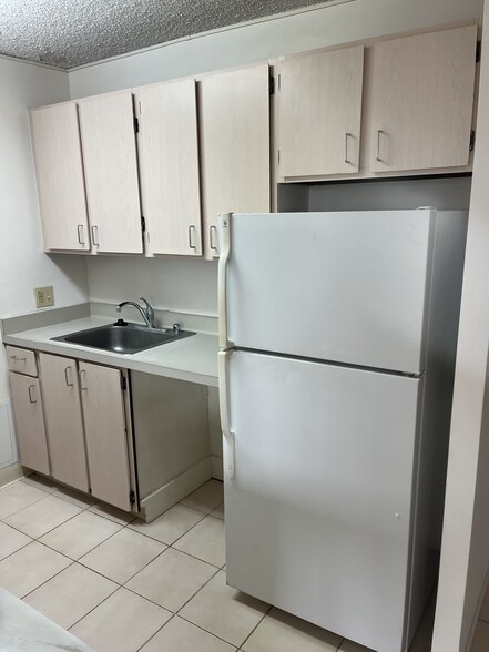 Building Photo - 775 Kinalau Pl