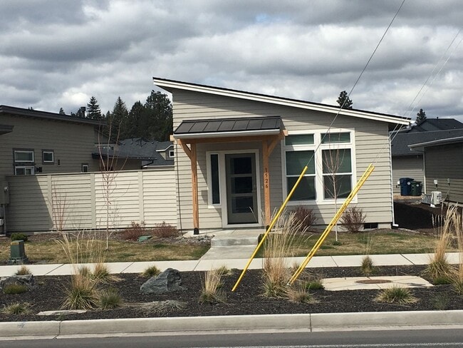 Primary Photo - 2 Bedroom in NE Bend