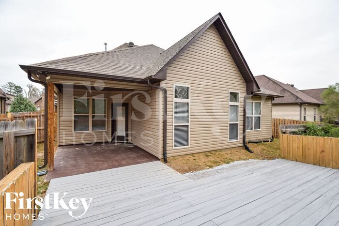 Building Photo - 152 Willow View Lane