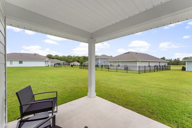 Building Photo - 255 Riverwalk Cir