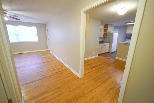 Building Photo - 1804 Skyland Dr
