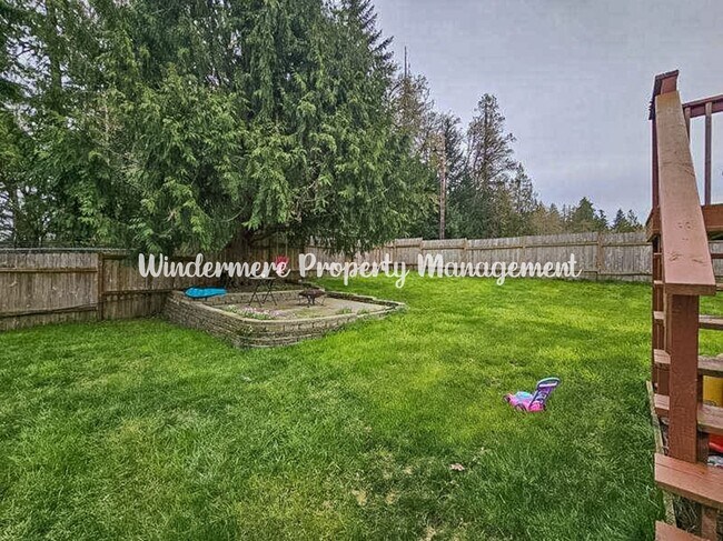 Building Photo - Commuter's Dream in Manchester!