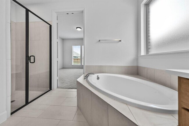 Building Photo - 176 Plumbago Loop