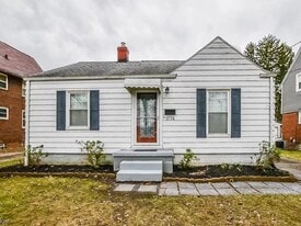Building Photo - 1774 Hillside Ter