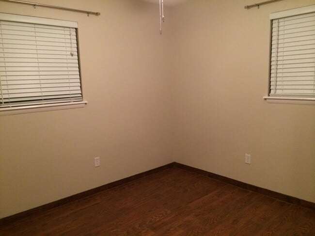 Building Photo - 6733 NW Compass Dr