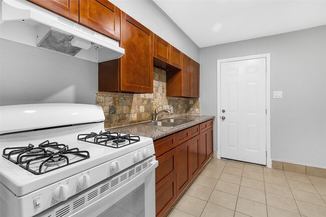 Building Photo - 4401 Denmark St