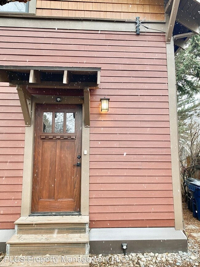 Building Photo - 1 br, 1 bath House - 232 NW Florida B