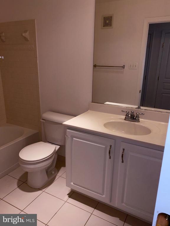Building Photo - 1808 Monocacy View Cir