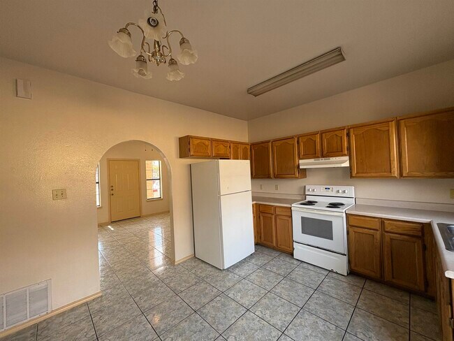 Building Photo - 4419 Springfield Ave