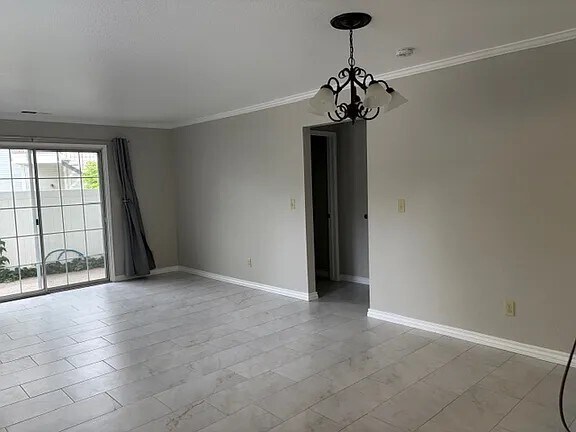 Building Photo - 2400 Eilers Ln