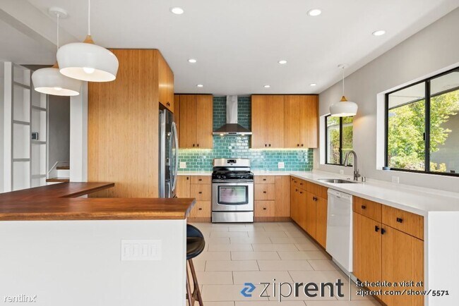 Building Photo - 3 br, 2 bath House - 2852 Alida Street, Oa...