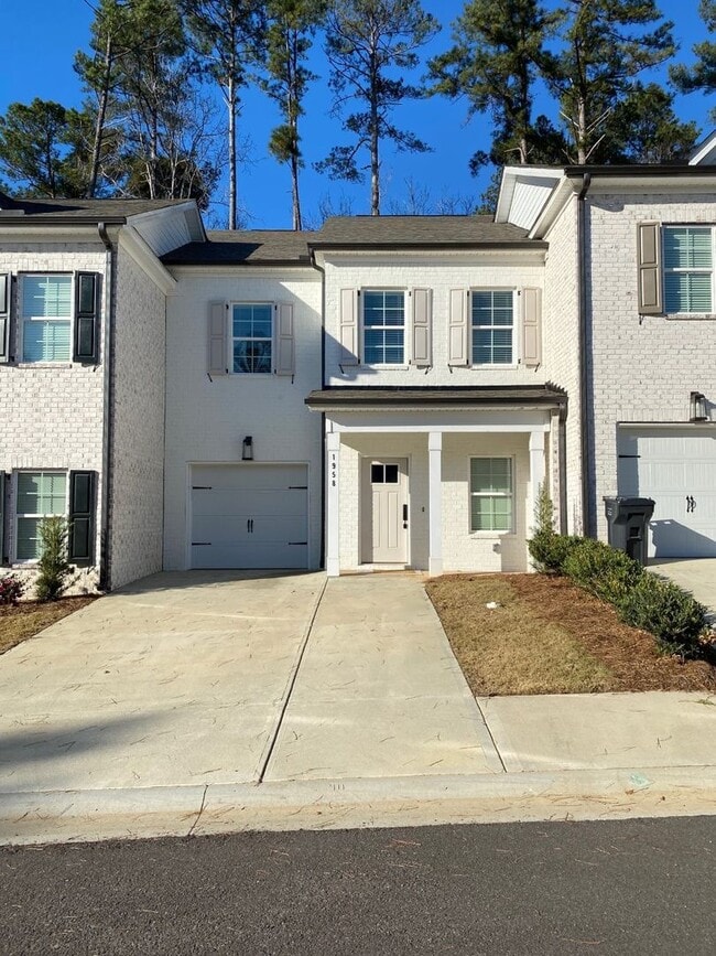 Building Photo - AVAILABLE NOW IN AVENEL PLACE