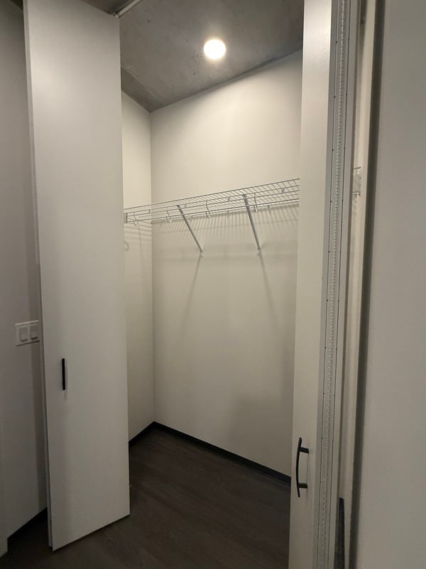 Building Photo - 1415 W Randolph St