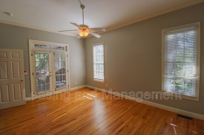 Building Photo - 1666 Back Creek Rd