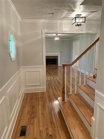 Building Photo - 2039 Wildridge Dr