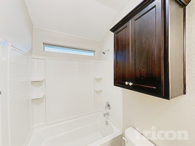 Building Photo - 2716 Gains Mill Dr