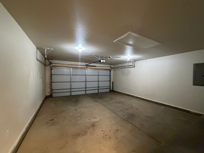 Building Photo - 3/2 in Frenship ISD, available MAY!!!