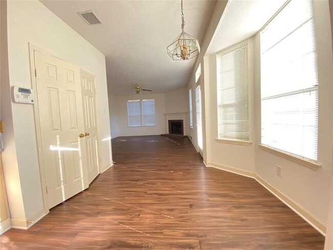 Building Photo - 13606 Midfield Glen Ct